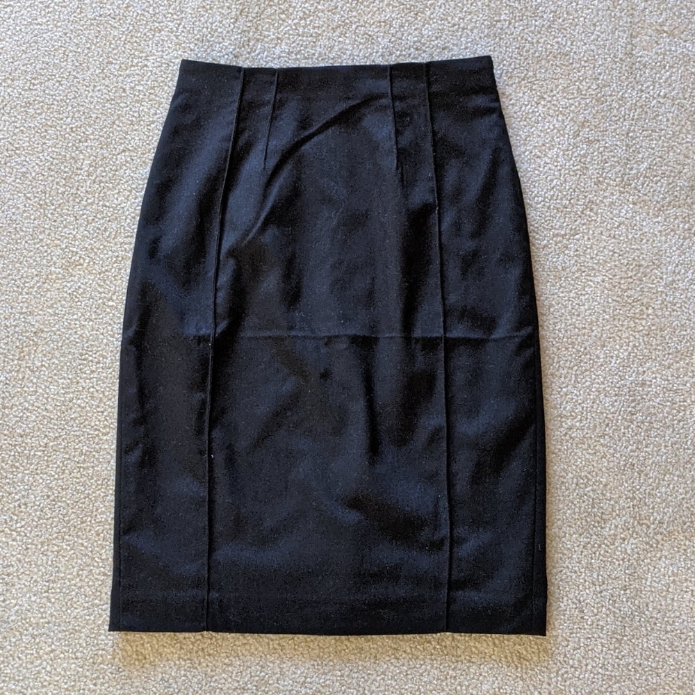 H&M black skirt